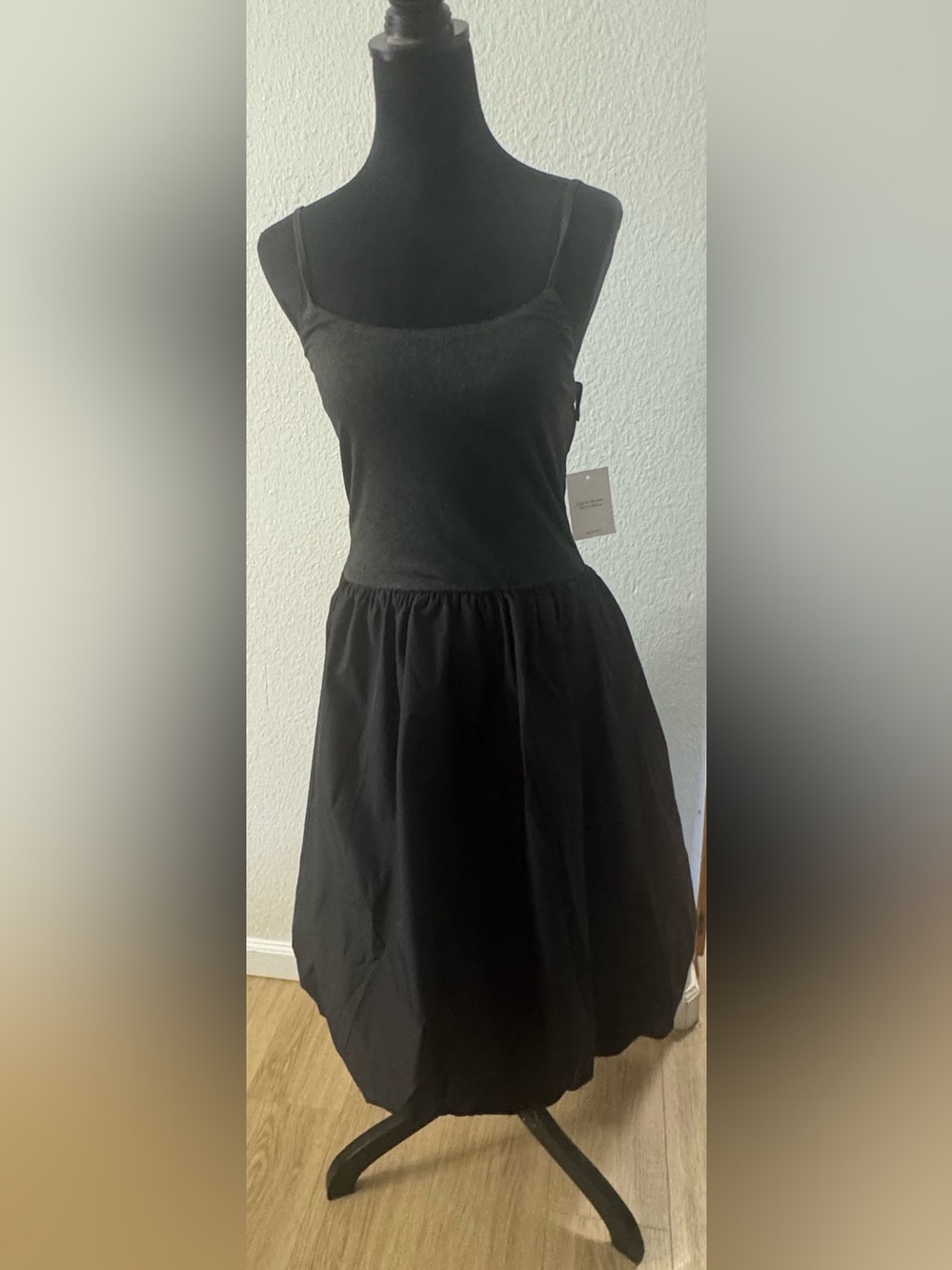 Classic bubble Black Spaghetti Strap Dress
